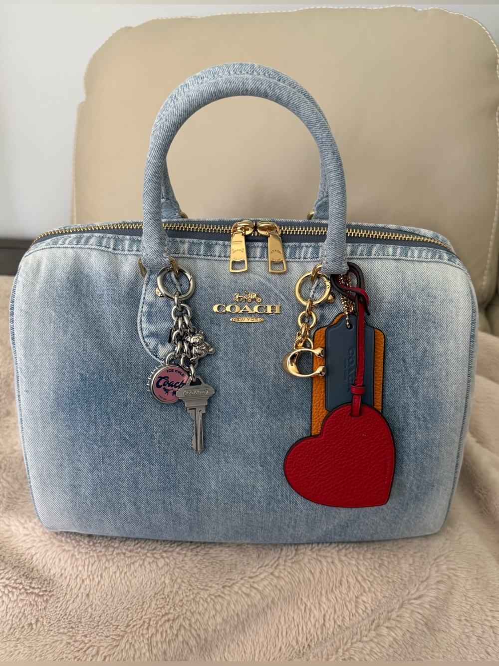♥️New Coach Large Rowan Satchel in Loved Denim with Charms!! ♡♡